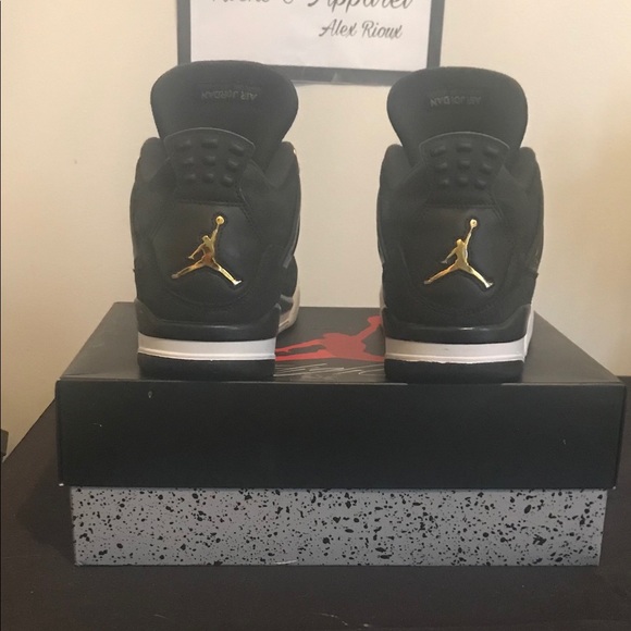 🔥Jordan 4 royalty🔥 size 10 with box 📦 - Picture 3 of 4